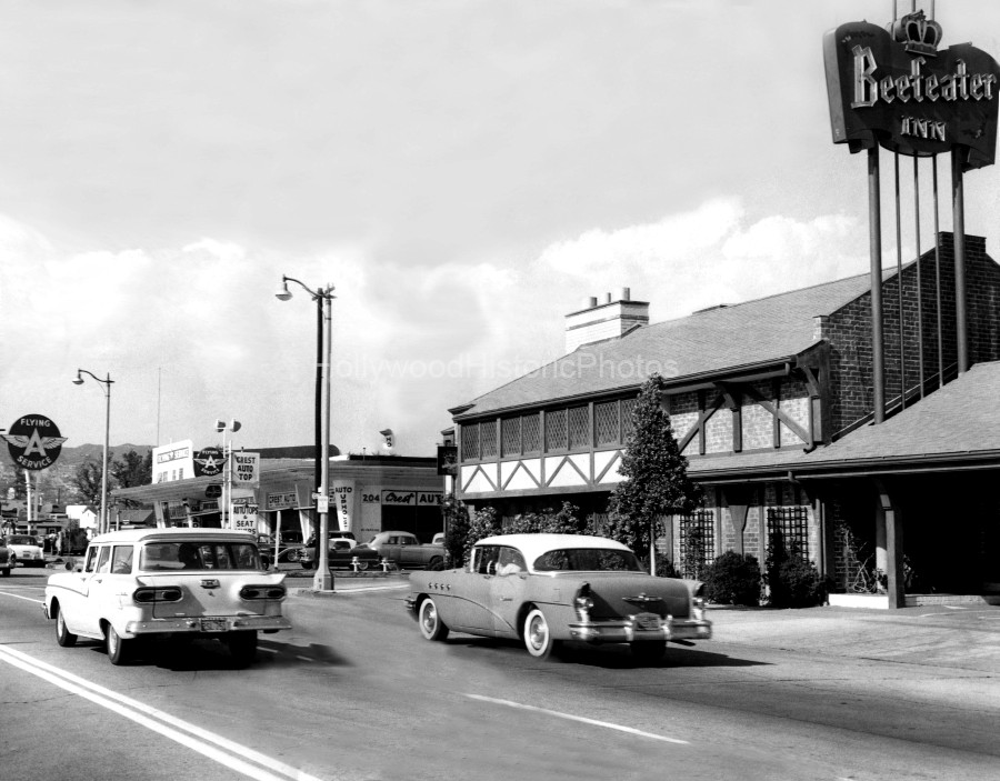 Beefeater Inn 1960.jpg